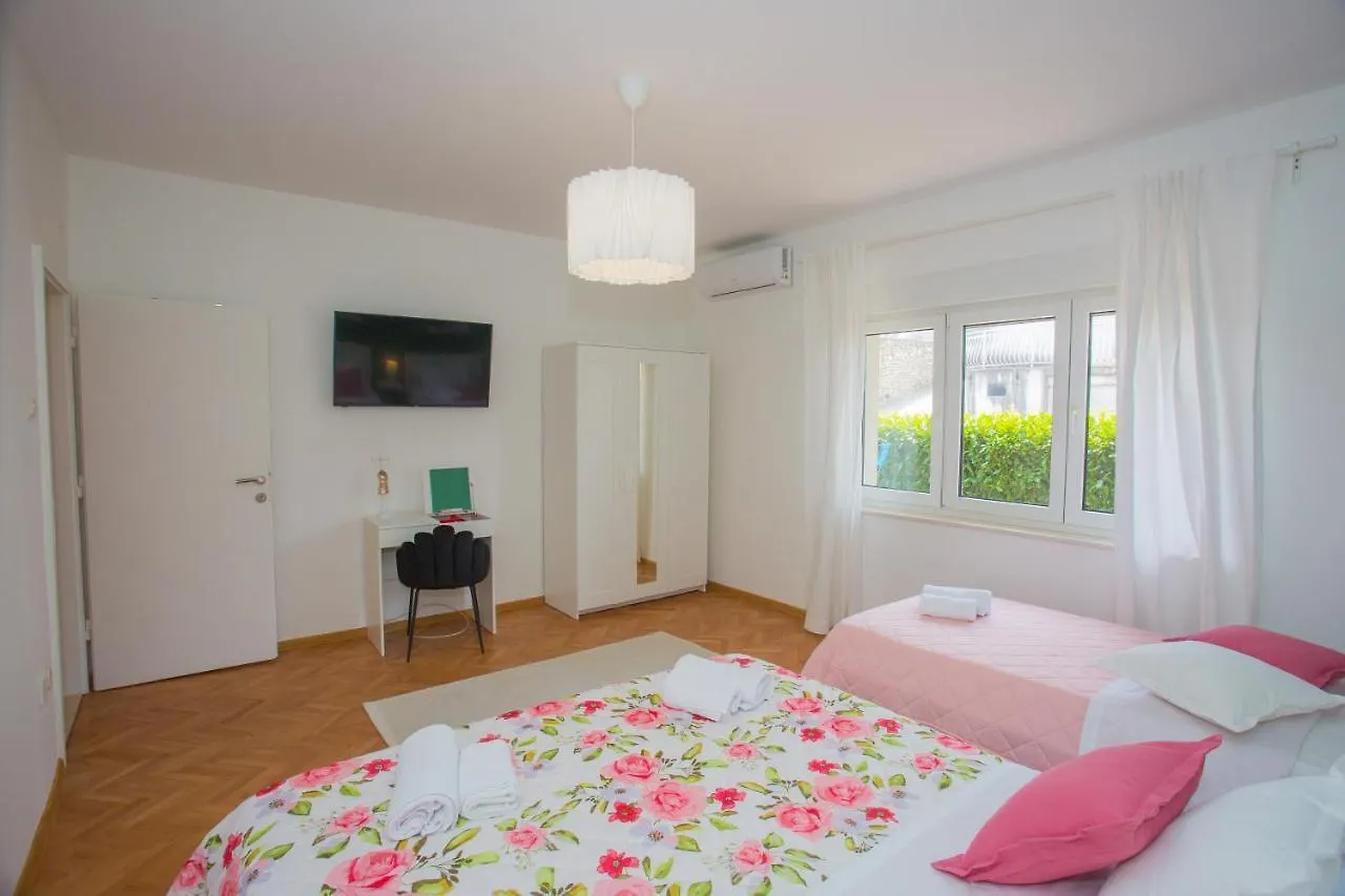 Luxury Villa Vibrass Split Konukevi