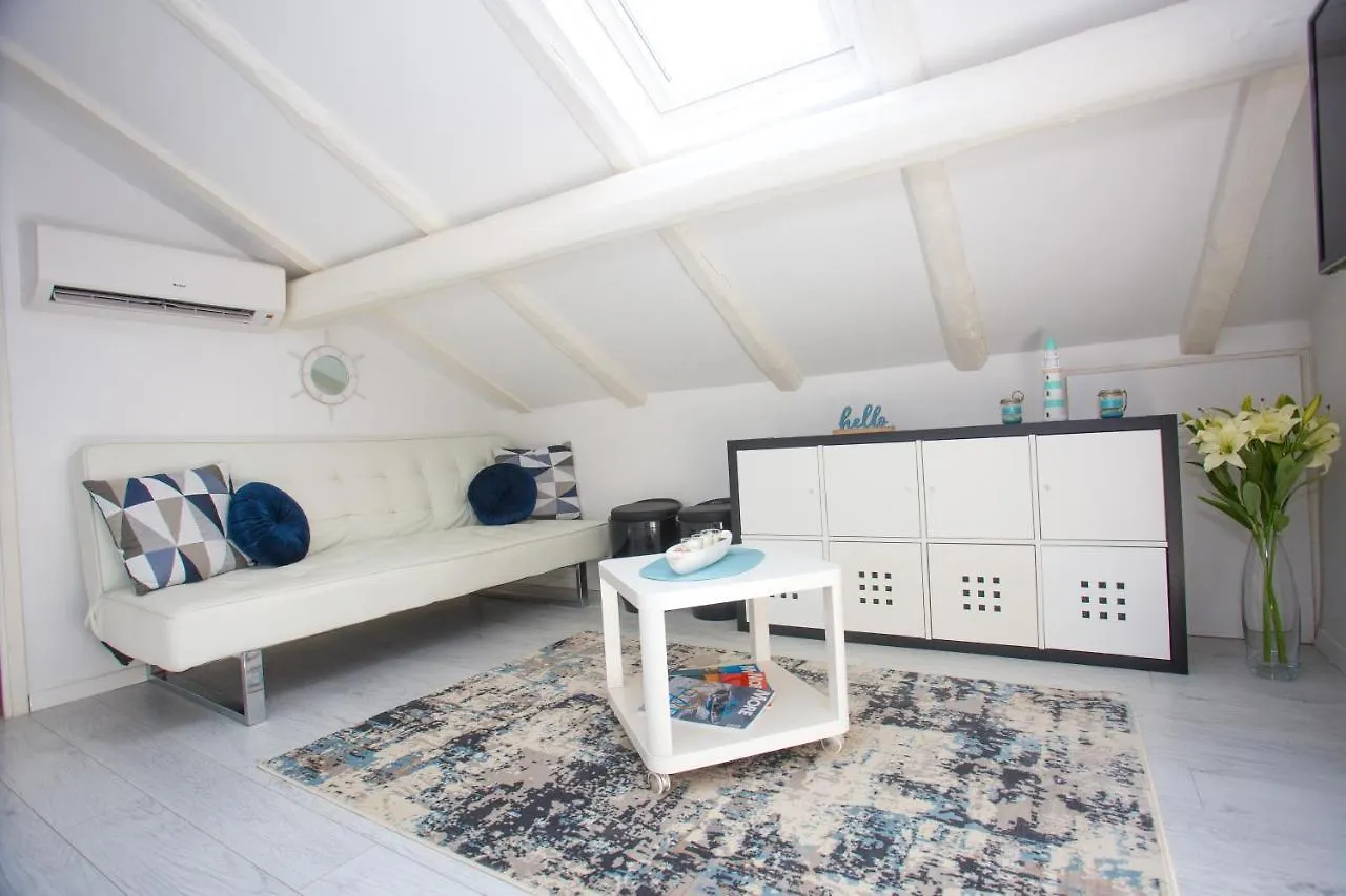 Konukevi Luxury Villa Vibrass Split