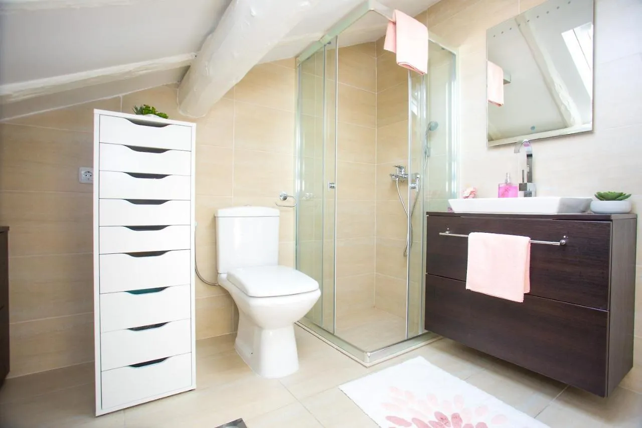 Luxury Villa Vibrass Split 3*,  Hırvatistan