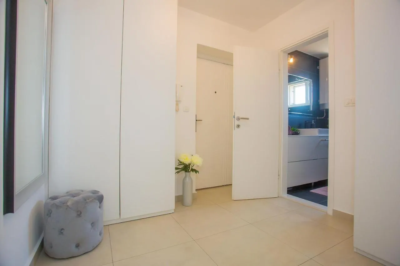 Luxury Villa Vibrass 스플리트 3*,  크로아티아