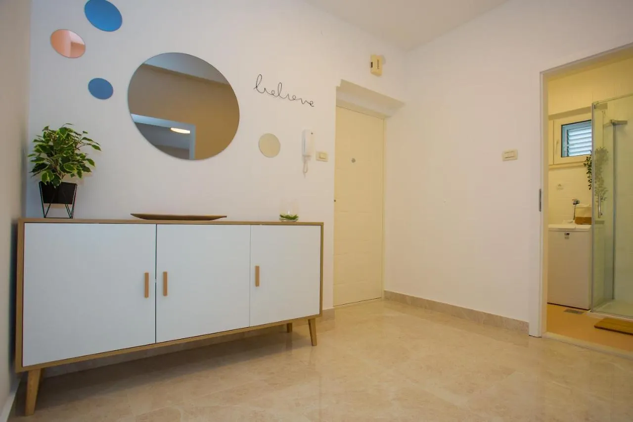 Luxury Villa Vibrass 스플리트 3*,